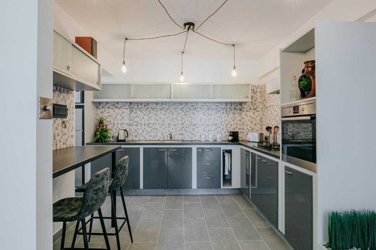 Lazaros Centre Apartment Ларнака Екстериор снимка