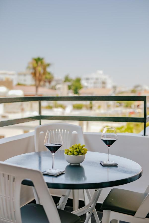 Lazaros Centre Apartment Ларнака Екстериор снимка