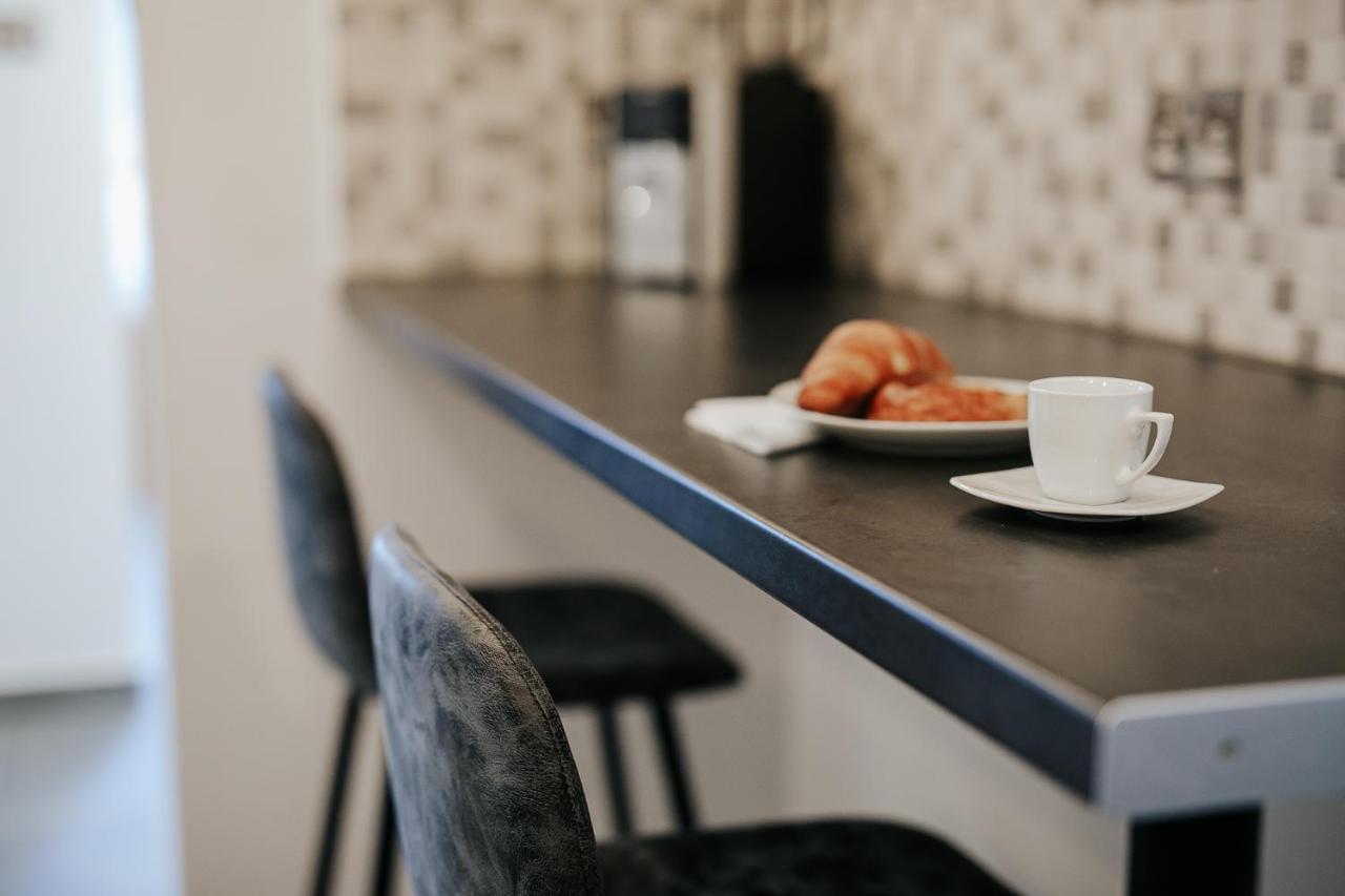 Lazaros Centre Apartment Ларнака Екстериор снимка