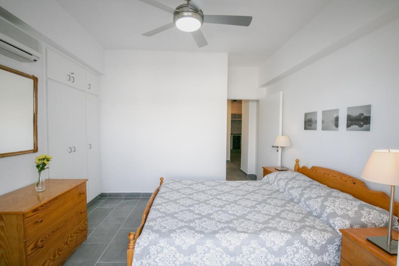 Lazaros Centre Apartment Ларнака Екстериор снимка