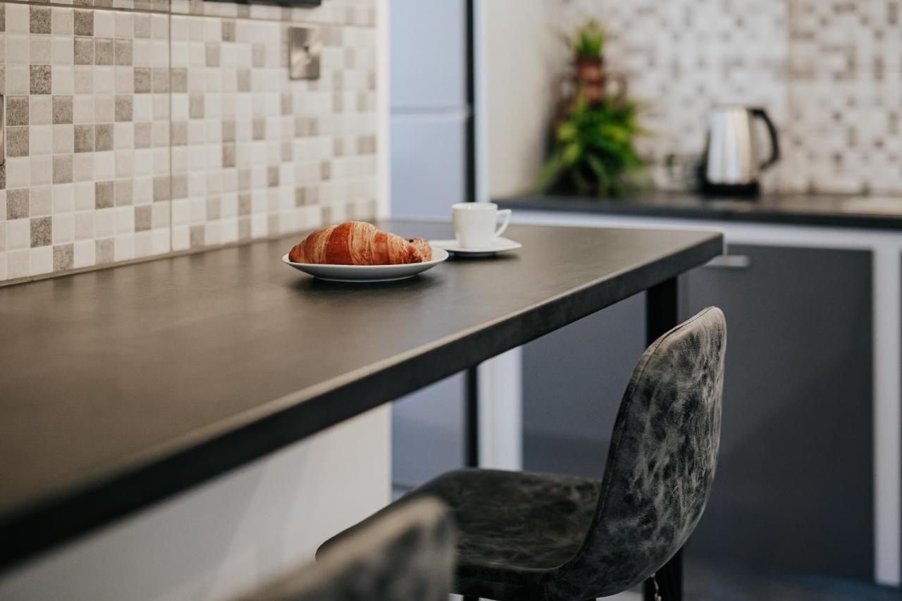 Lazaros Centre Apartment Ларнака Екстериор снимка