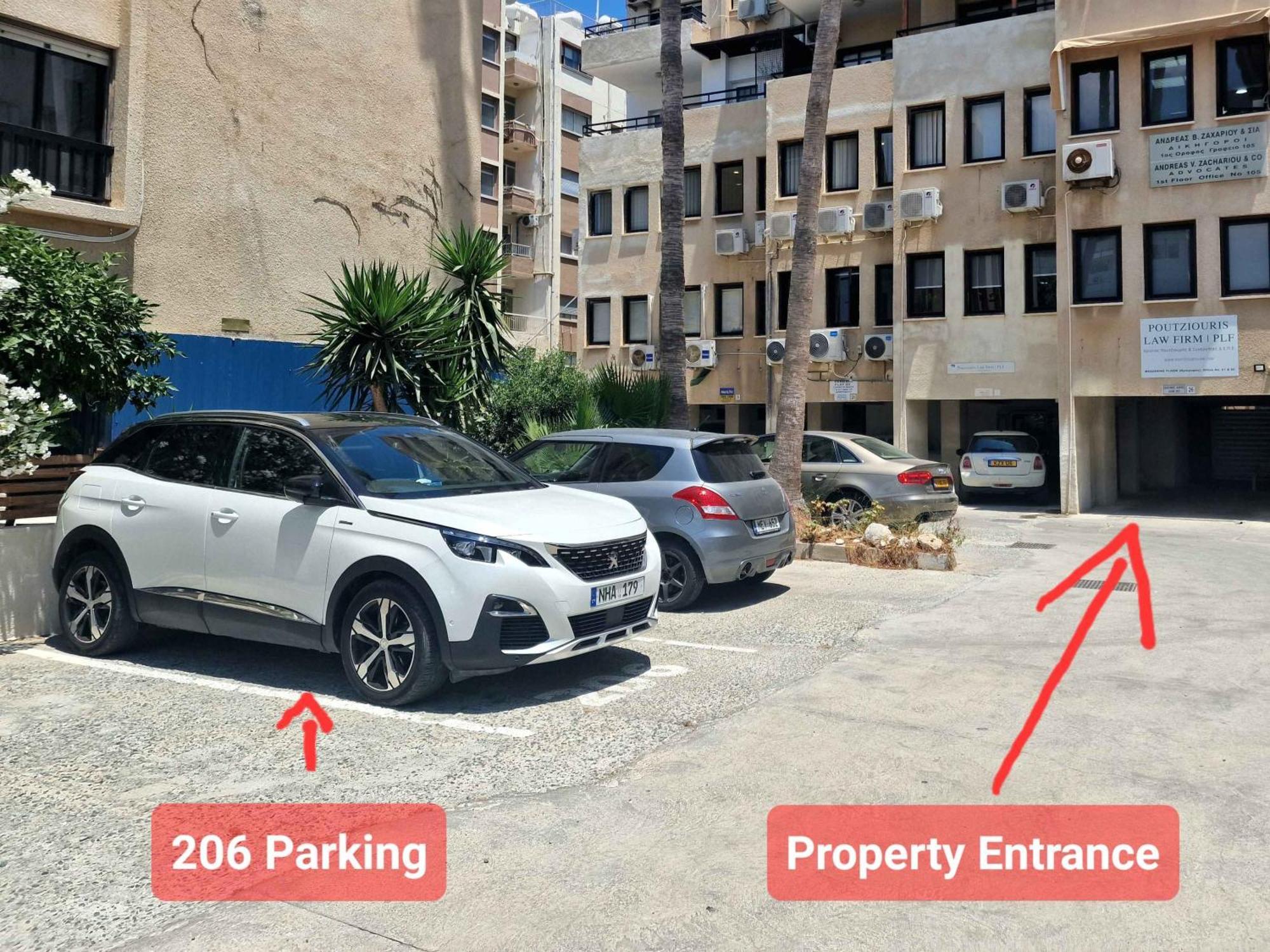 Lazaros Centre Apartment Ларнака Екстериор снимка